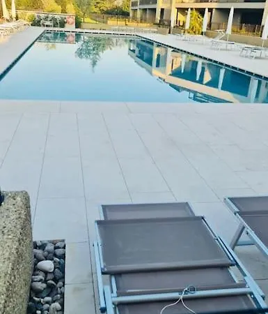 Διαμέρισμα Poolvision *