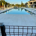 Poolvision Apartamento *