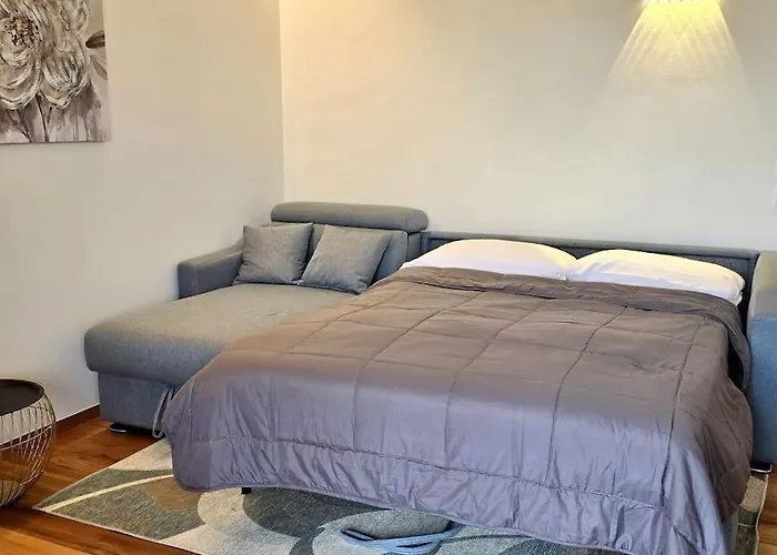 Poolvision Apartment *